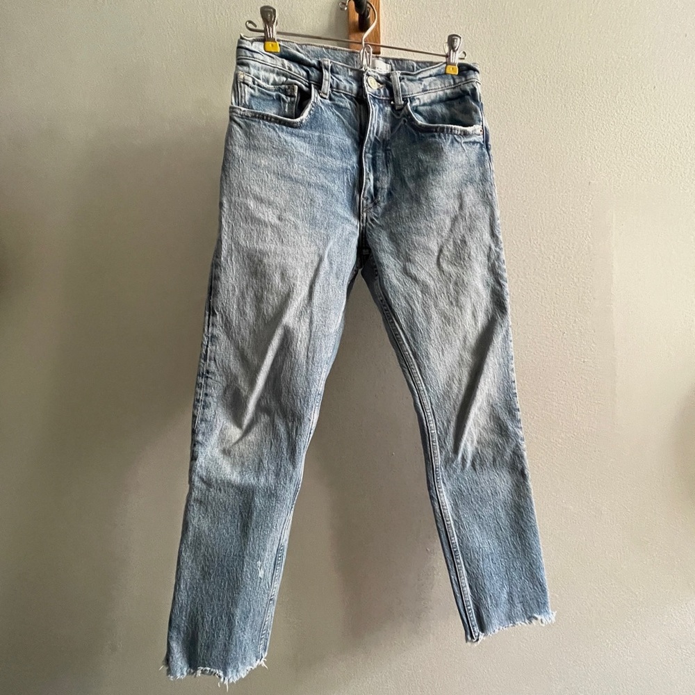 Zara High Rise Cut Off Jeans